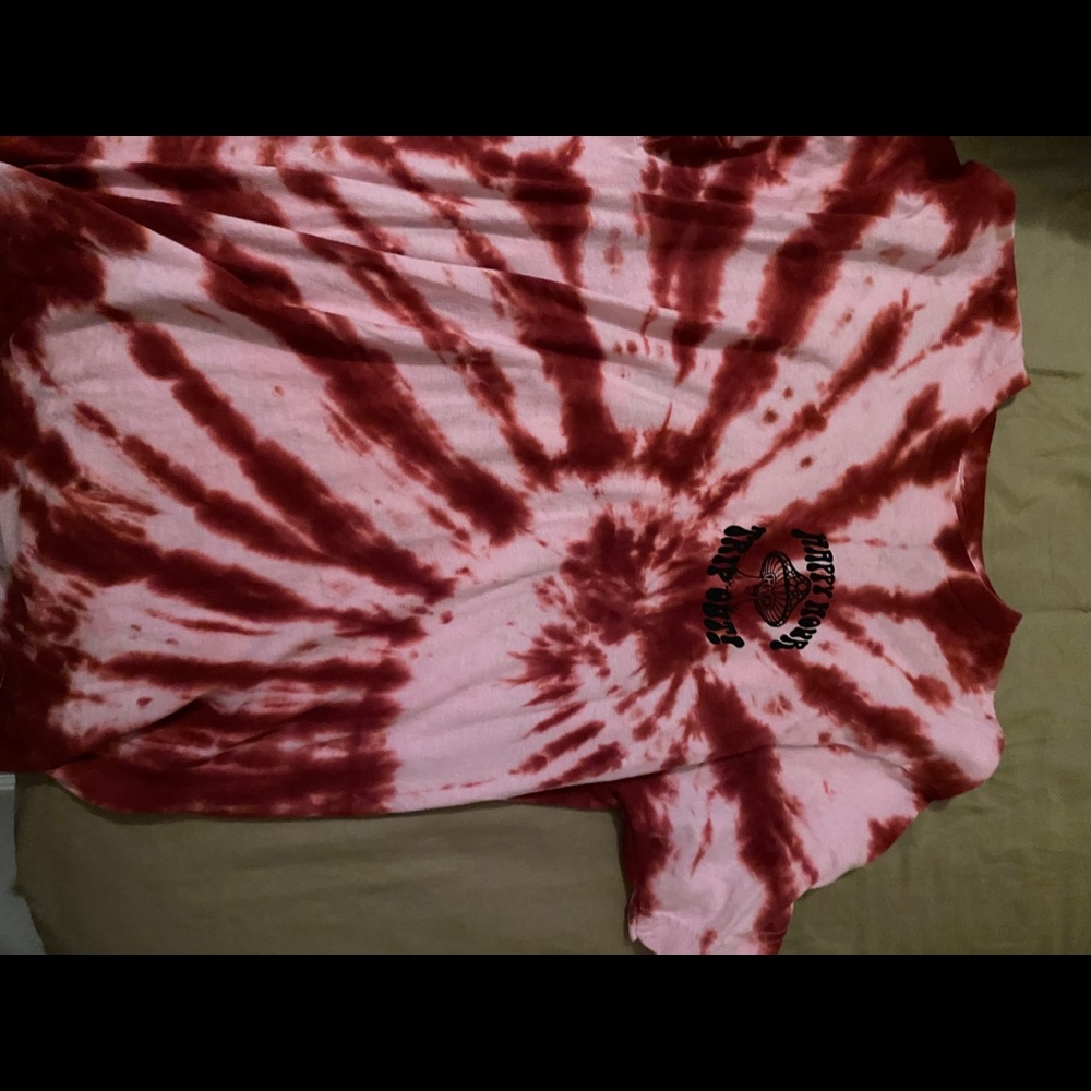 Happy hour maroon tee